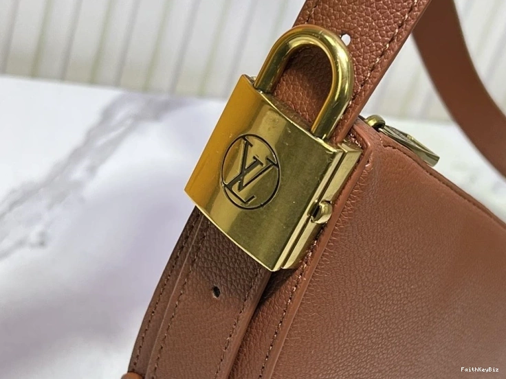 Satchel LX GoAnywhere 24419 bags 0619